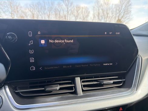 Used 2024 Chevrolet Trax LT w/ Driver Confidence Package image 28