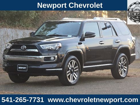 Used 2016 Toyota 4Runner Limited image 9