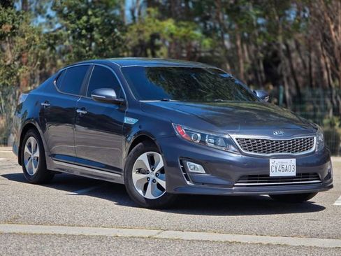 Used 2015 Kia Optima LX w/ Hybrid Convenience Package image 2