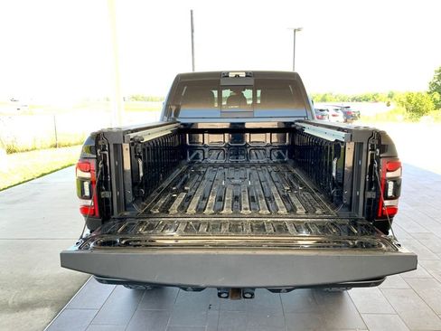 Used 2023 RAM 2500 Laramie w/ Night Edition AWD/4WD image 21
