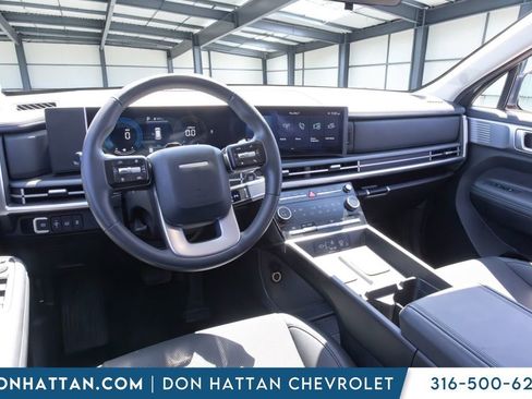 Used 2025 Hyundai Santa Fe SEL FWD image 20