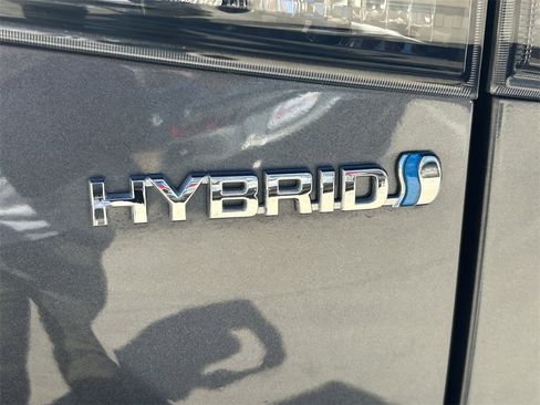 Certified 2022 Toyota Highlander Platinum image 12