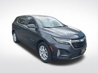 Used 2023 Chevrolet Equinox LT image 1