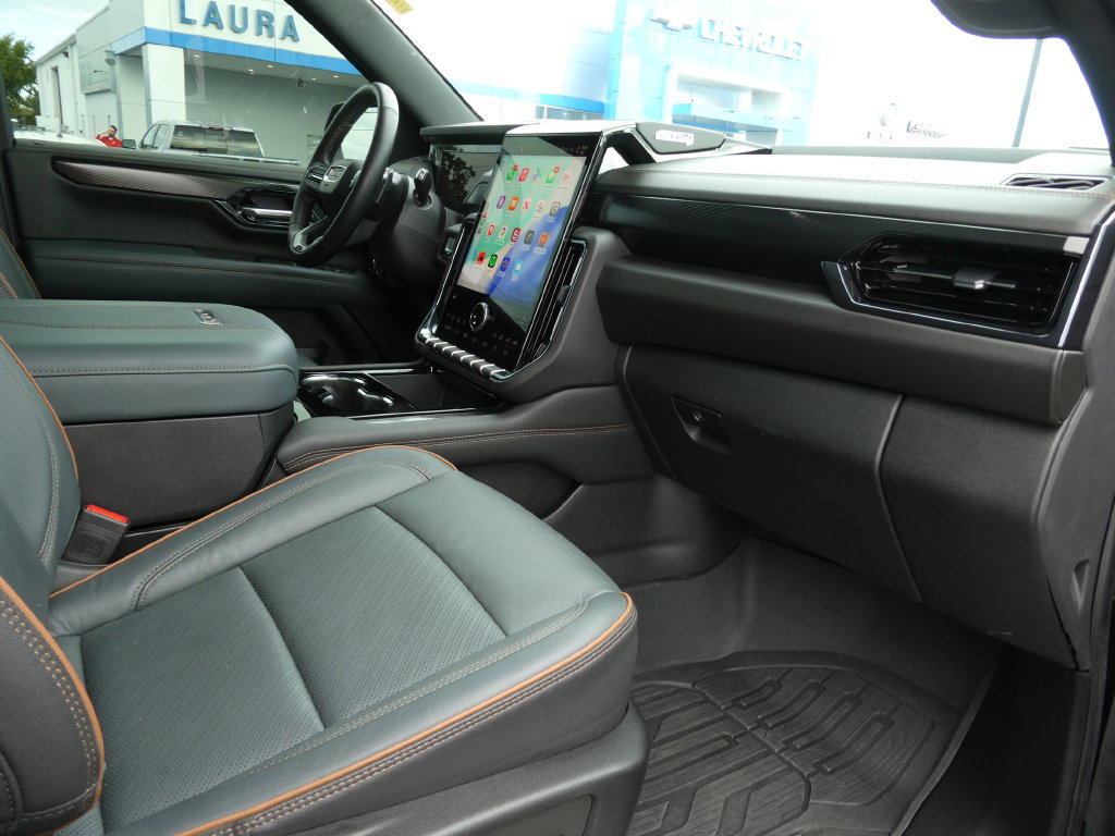 Certified 2025 GMC Yukon XL AT4 w/ AT4 Premium Package AWD/4WD image 16