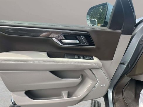 Used 2026 GMC Yukon XL Elevation w/ Elevation Premium Package RWD image 17