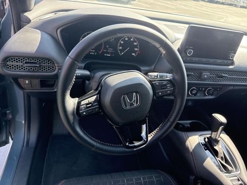 Certified 2025 Honda HR-V Sport image 14