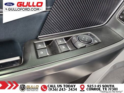 Used 2023 Ford F150 Limited image 12