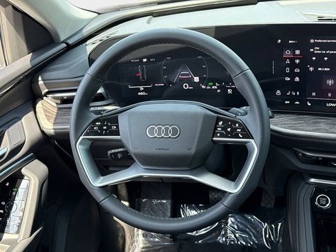 Certified 2025 Audi Q5 Premium w/ Convenience Package AWD/4WD image 14