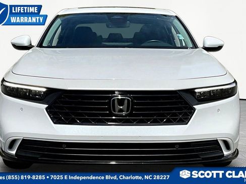 Used 2023 Honda Accord EX-L image 2