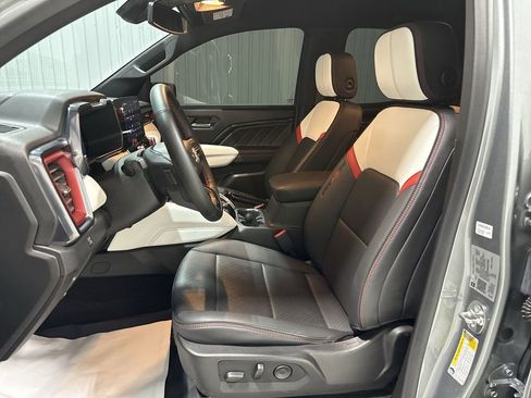 Used 2024 GMC Canyon AT4X image 20