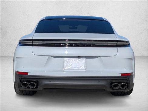Used 2024 Porsche Panamera 4 image 10