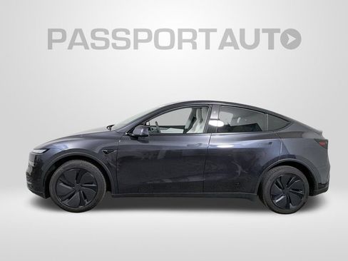 Used 2026 Tesla Model Y Long Range AWD/4WD image 2