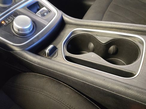 Used 2016 Chrysler 200 LX image 26