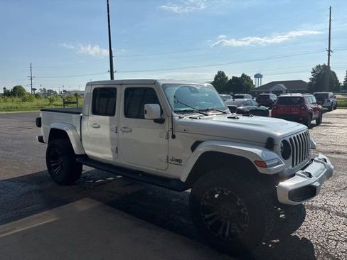Used 2021 Jeep Gladiator Overland AWD/4WD image 9