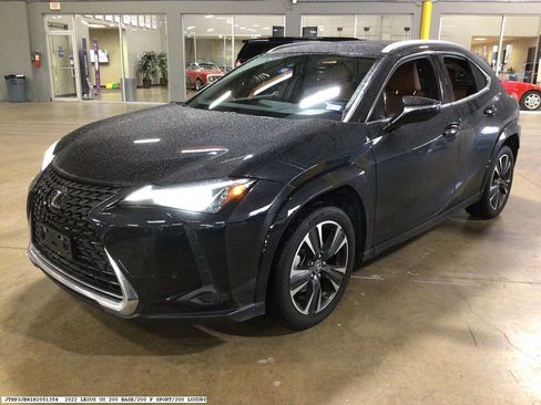 Used 2022 Lexus UX 200 image 5