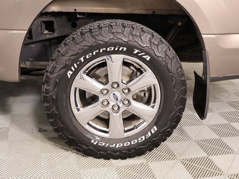 Used 2018 Ford F150 XLT w/ Equipment Group 302A Luxury image 19