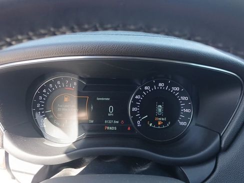 Used 2019 Lincoln MKC Reserve w/ MKC Technology Package FWD image 10