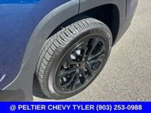 Used 2022 GMC Terrain SLE w/ Driver Convenience Package FWD image 5