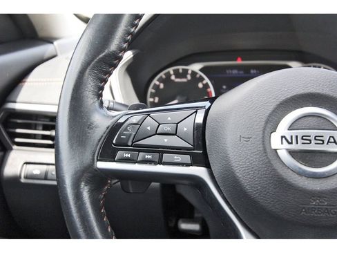 Used 2021 Nissan Altima 2.5 SR w/ SR Premium Package image 19