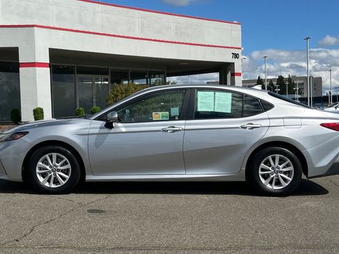 Certified 2025 Toyota Camry LE FWD image 9