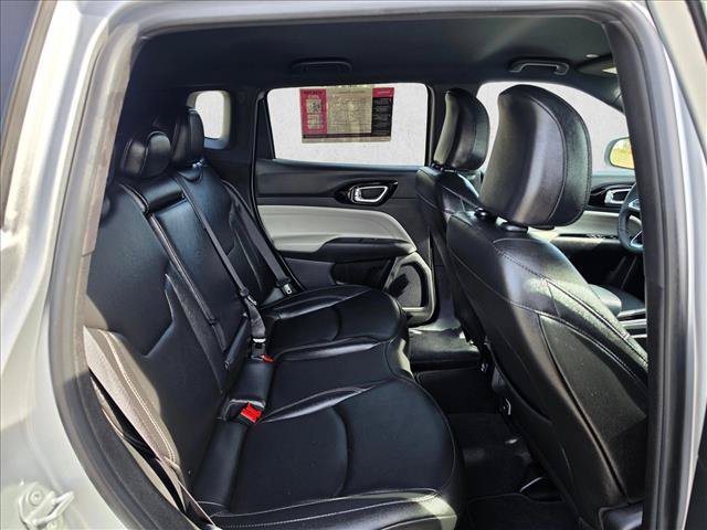 Used 2025 Jeep Compass Limited AWD/4WD image 12