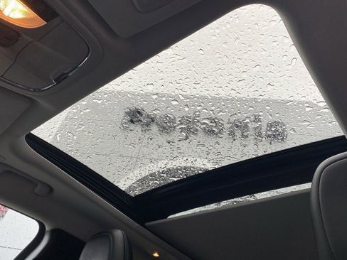 Used 2022 Jeep Cherokee Limited image 22