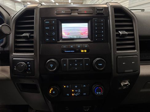 Used 2022 Ford F250 XL w/ STX Appearance Package AWD/4WD image 19