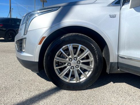 Used 2017 Cadillac XT5 Luxury image 27