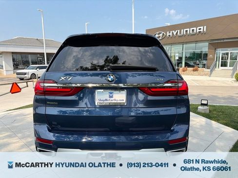 Used 2021 BMW X7 xDrive40i w/ Executive Package 2 AWD/4WD image 18