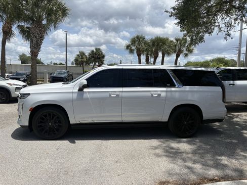 Used 2024 Cadillac Escalade ESV Premium Luxury w/ Performance Package AWD/4WD image 4