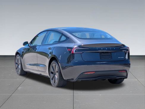 Used 2024 Tesla Model 3 Long Range AWD/4WD image 3
