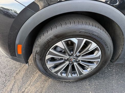 Used 2025 Buick Envision Preferred AWD/4WD image 10