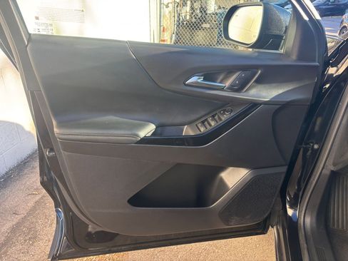 Used 2025 Chevrolet Equinox LT image 20