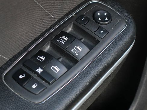 Used 2022 Dodge Charger GT image 16