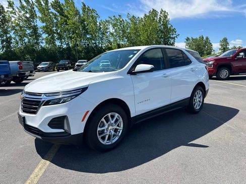 Used 2024 Chevrolet Equinox LT w/ LPO, Floor Liner Package AWD/4WD image 12