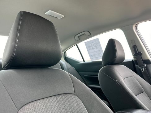 Used 2023 Nissan Altima 2.5 SV image 17