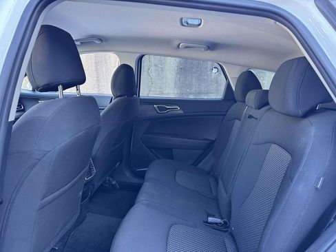 Certified 2024 Kia Sportage LX image 10