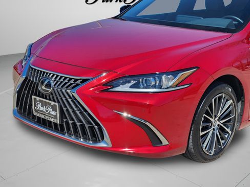 Used 2025 Lexus ES 350 Premium w/ Premium Package image 33