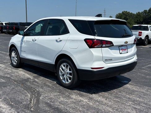 Used 2023 Chevrolet Equinox LS image 6