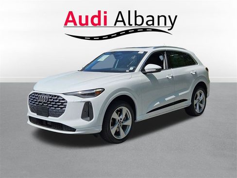 New 2025 Audi Q5 Premium Plus image 6