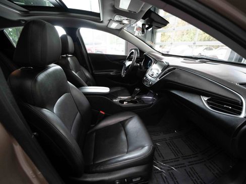 Used 2018 Chevrolet Malibu RS w/ Leather Package FWD image 26