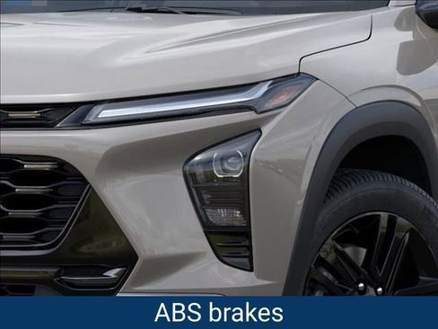 New 2026 Chevrolet Trax ACTIV w/ Driver Confidence Package image 11