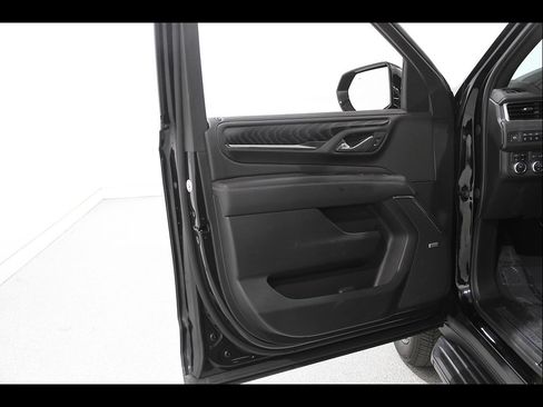 Used 2024 GMC Yukon Denali w/ Max Trailering Package AWD/4WD image 4