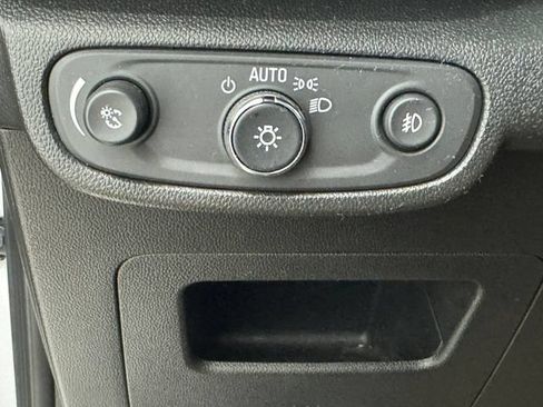 Used 2023 Chevrolet TrailBlazer LT FWD image 36