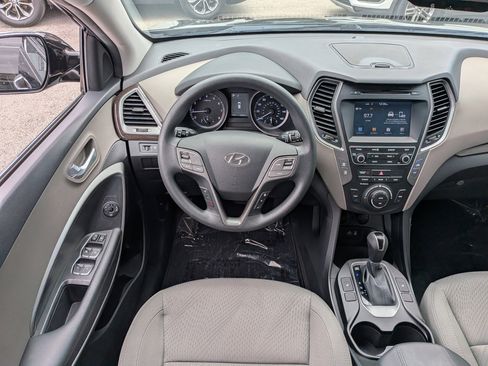 Used 2018 Hyundai Santa Fe Sport w/ 2.4L Value Package 02 FWD image 17