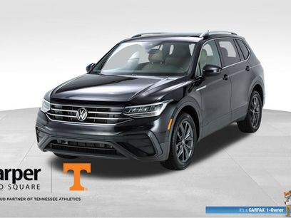 Used 2023 Volkswagen Tiguan SE w/ Panoramic Sunroof Package