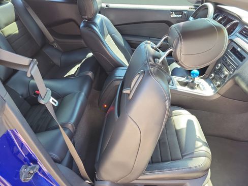 Used 2013 Ford Mustang GT Premium RWD image 12