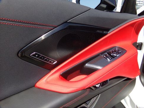 Used 2024 Chevrolet Corvette Stingray Preferred Cpe w/ Z51 Performance Package RWD image 17