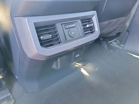 Certified 2023 Ford F250 Lariat w/ Sport Appearance Package AWD/4WD image 15