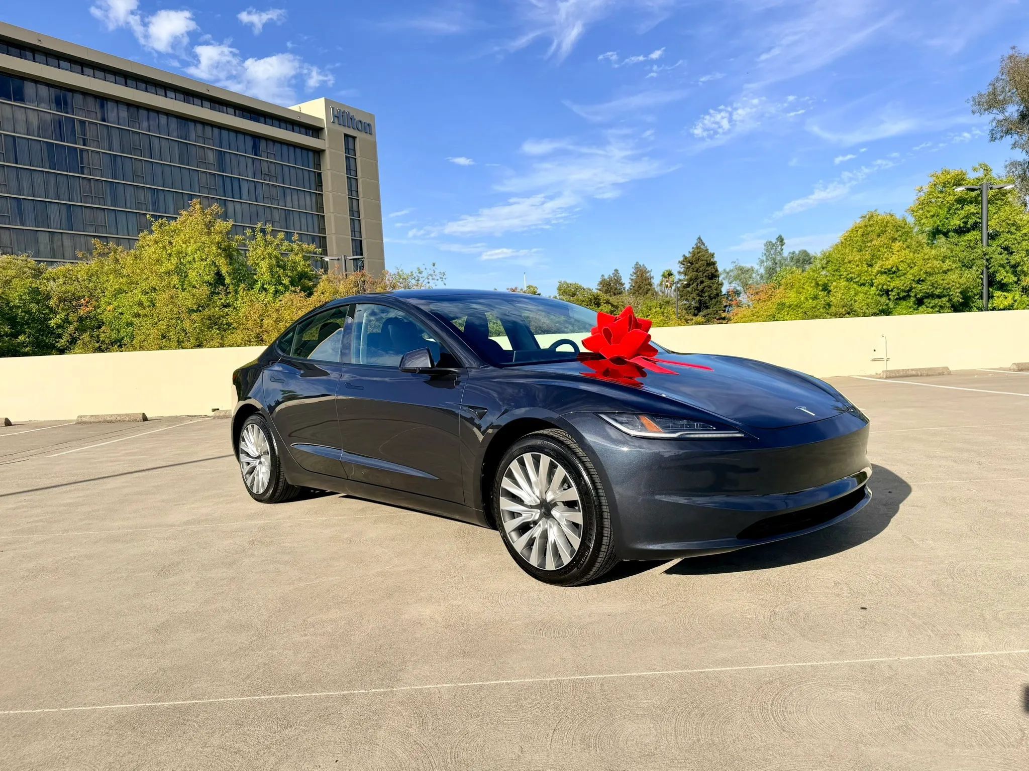 Used 2025 Tesla Model 3 Long Range RWD image 2
